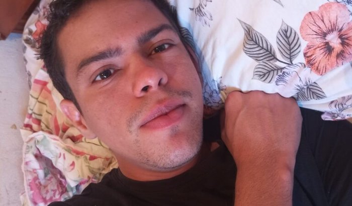 Ajude o Diego a continuar seu tratamento