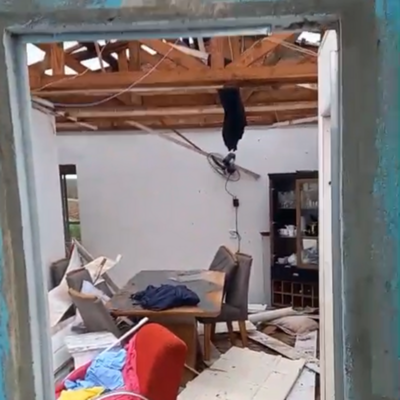 Ajude minha mãe a recomeçar após o tornado no Paraná