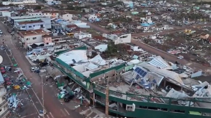 Ajuda para reconstrução Rio bonito do Iguaçu 