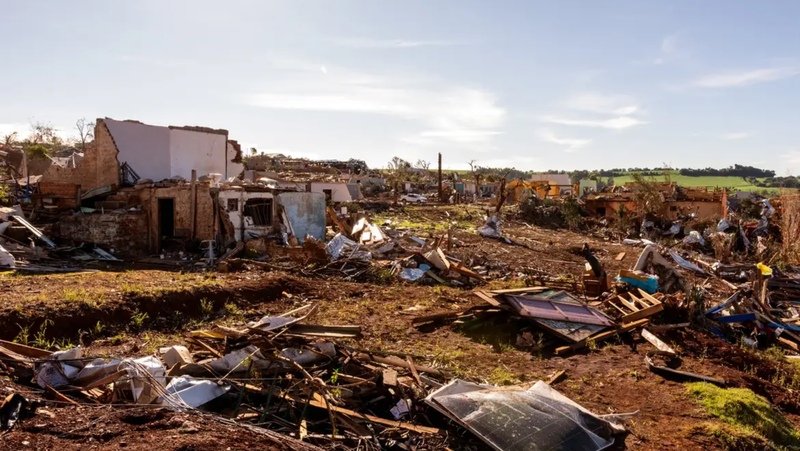 Ajuda a família Martins vítima do tornado em Rio Bonito 
