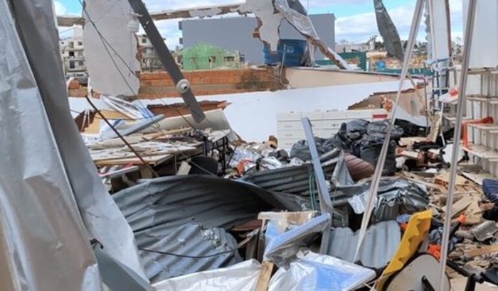 Ajude o Léo a recomeçar após o tornado 🙏