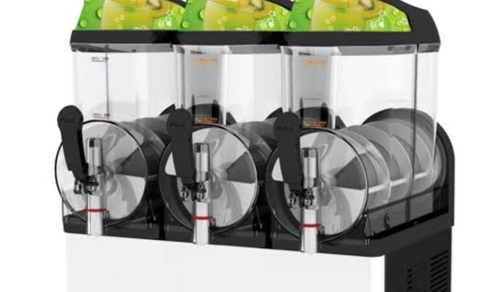 Ajuda para minha mãe comprar máquina e cobrir despesas médicas