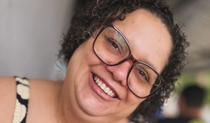 Ajudar Valéria Silva