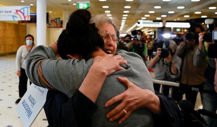 REENCONTRO DEPOIS DE 8 ANOS