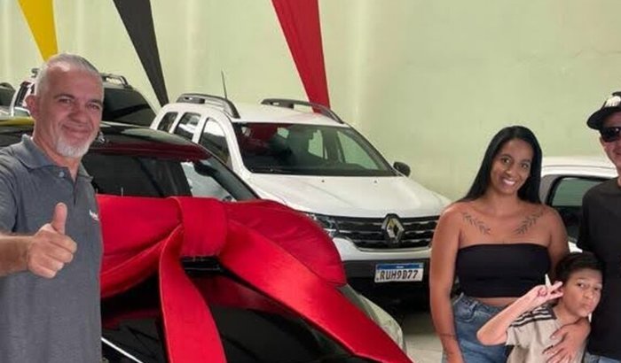 Ajuda pra comprar um carro pro Renan trabalhar de uber