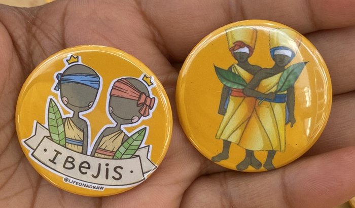 Me ajude a empreender, com uma máquina de bottons 