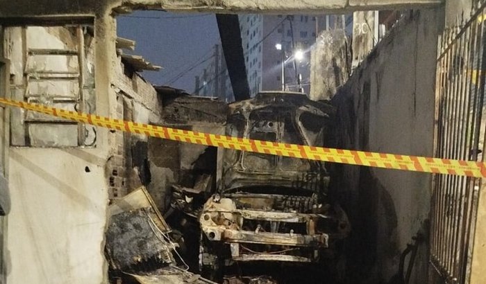 Me ajude a reerguer a oficina mecânica de um amigo