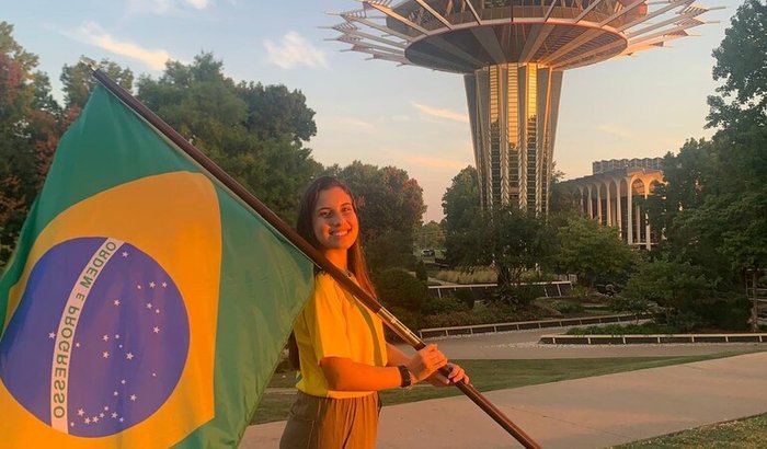 Me Ajude a Formar na Faculdade nos EUA