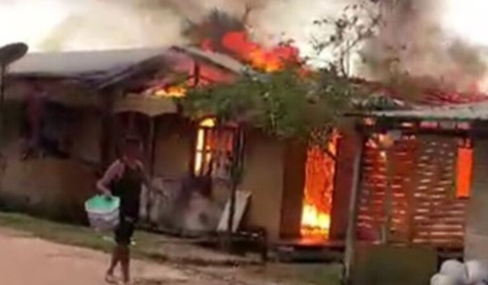 Ajude a reconstruir a casa dos meus pais