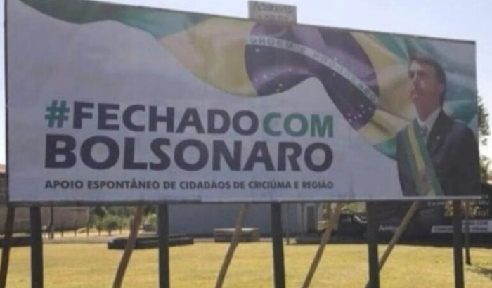 Vaquinha para Colocação de Outdoors em Diversas Cidades