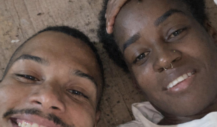 Grávidos e sozinhos no exterior