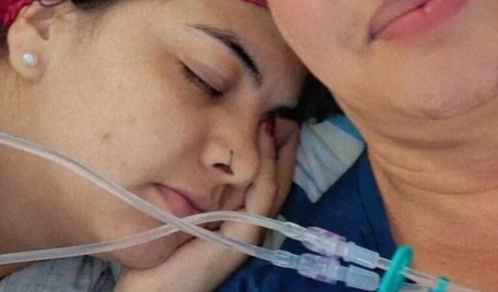 Tentando sobreviver .