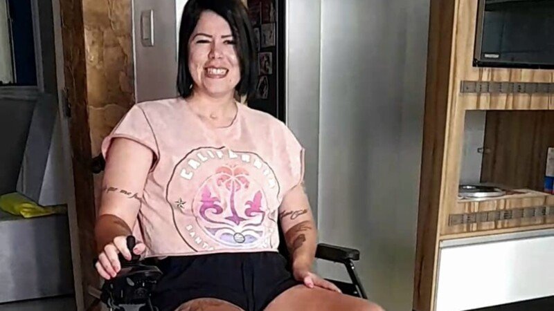 Ajuda a arrumar o telhado da Pri