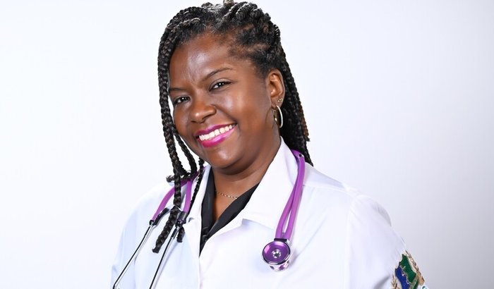 Ajude uma futura médica a concluir o curso de Medicina