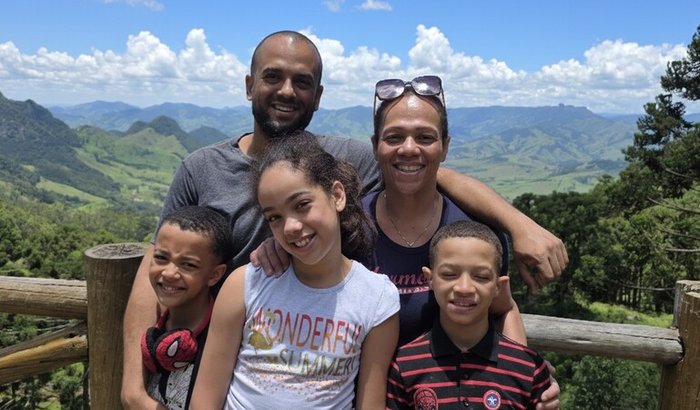 Ajude a Família Missionária com Material Escolar dos Filhos