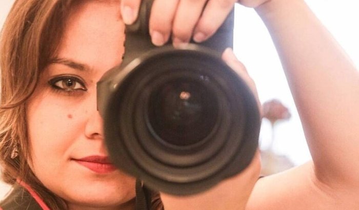 Uma Câmera para Registrar com Verdade