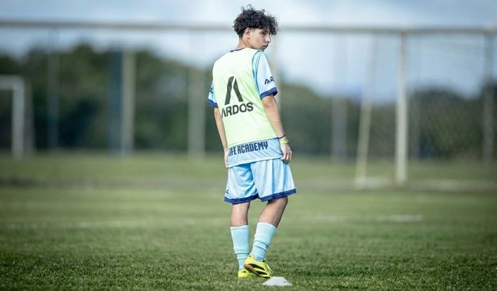 Apoie a bolsa de atleta do Mateus nos EUA