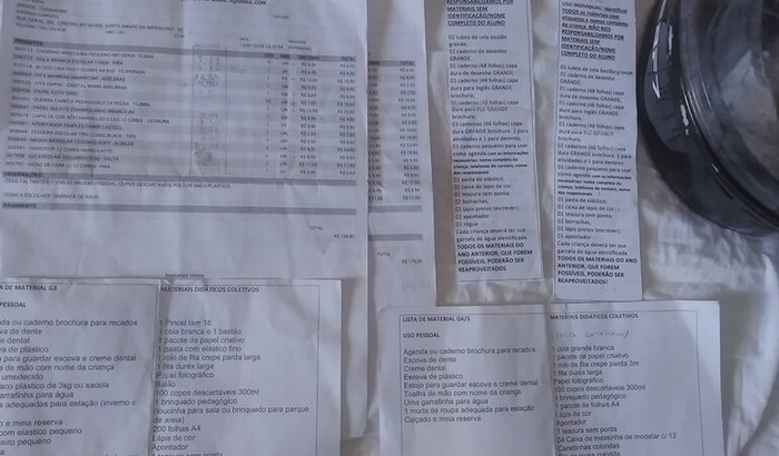 Material Escolar : 5 Irmãos da Escola Municipal SC(2 Autistas )