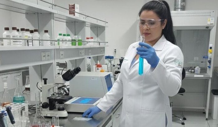 Me ajude a ser a primeira Biomédica da minha família 🧬