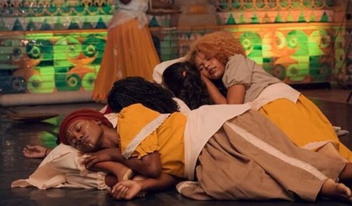 A ROCINHA VAI À ITÁLIA — APOIE A CIA LIVRE DE DANÇA