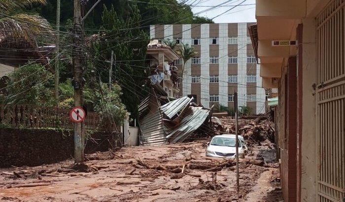 Ajude a família Mancini