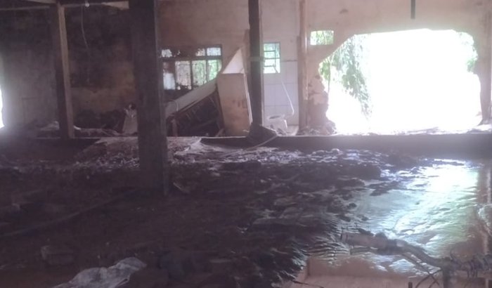 Nos ajude a reconstruir nossa marcenaria