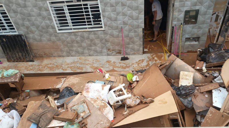 Ajuda para os servidores da SRE Ubá atingidos pela enchente 