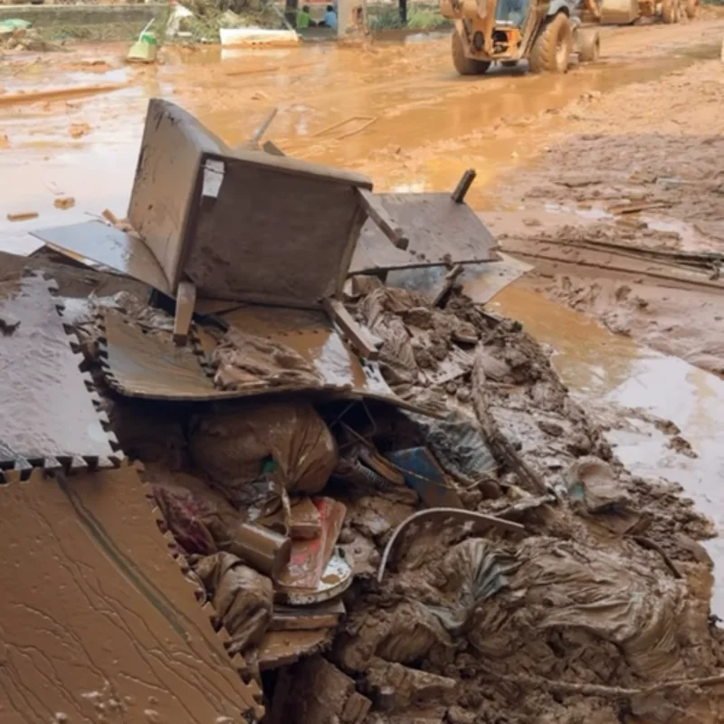 Ajude minha família a recomeçar após perder tudo na enchente em Ubá (MG)