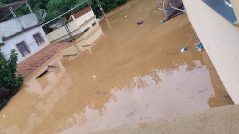 Ajuda para Tia Isa, Viviane atingidas pela fortes Chuvas