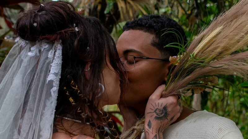 Ajude a Pamela a recomeçar 