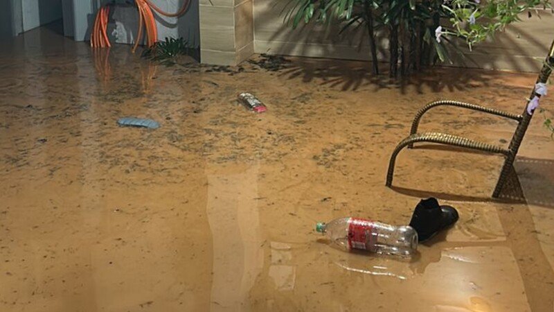 Vaquinha solidária reconstrução de uma casa e de um muro