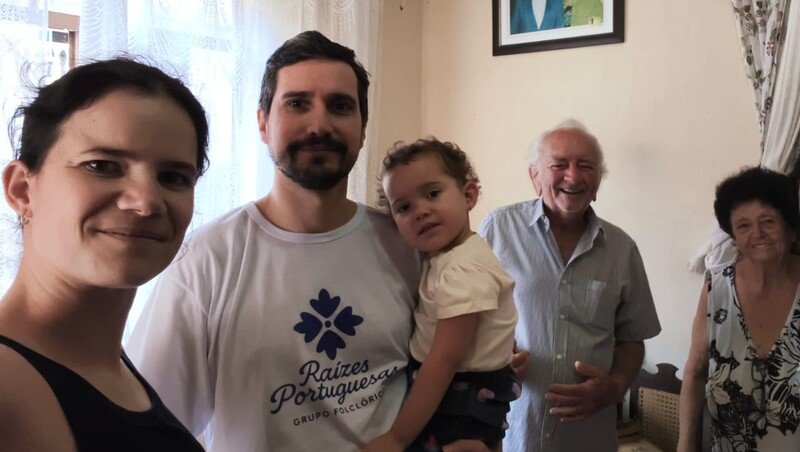 Ajuda para a casa do Sr Alírio e Dona Terezinha