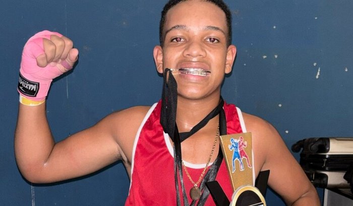 Ajudar para participar do campeonato de boxe