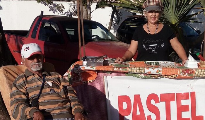 Ajuda para comprar uma barraca para pastel!