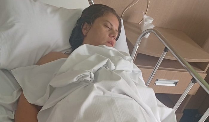 Ajude Vanea a se recuperar após um AVC