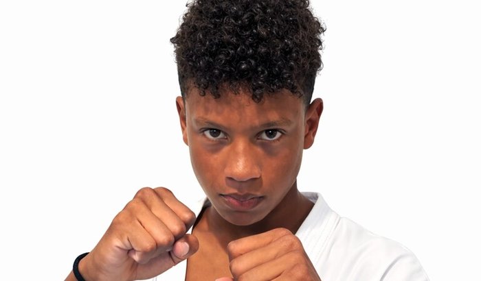 Ajude um jovem atleta apresentar o Brasil no mexico