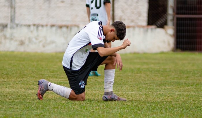 CIRURGIA MENISCAL DO JOELHO ESQUERDO.