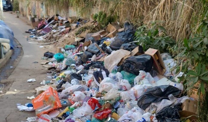 Ajude a limpar a Vila Acaba Mundo