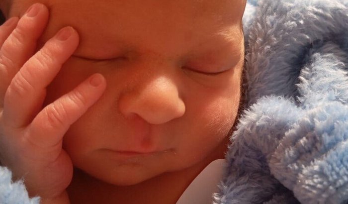 Ajuda para Noah Emanuel