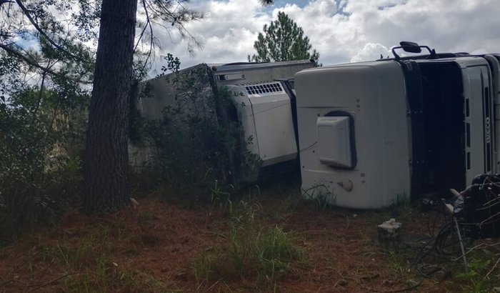 Caruncho precisa recomeçar após perder o caminhão no acidente