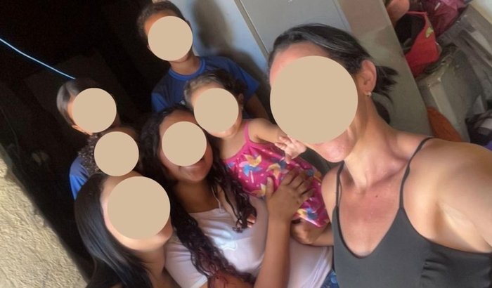 Reforma urgente para casa de mãe solo com 7 crianças