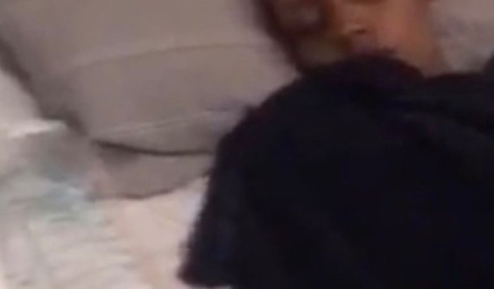 Ajude duas filhas a terem um momento com a mãe. Conheçam o caso.