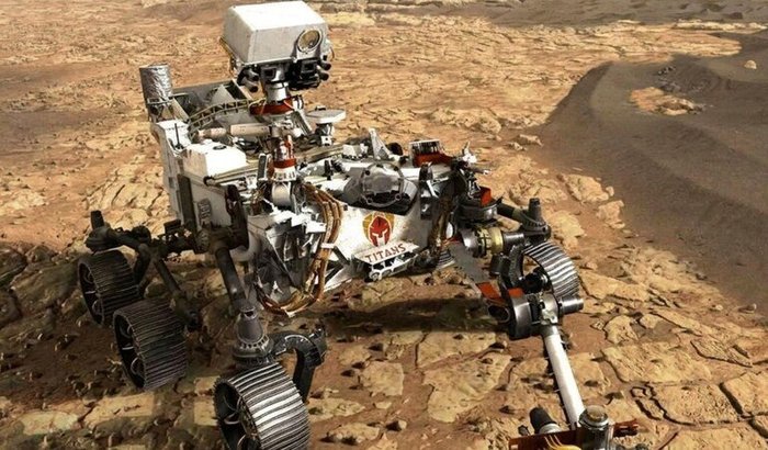 Rover na Lua. Desenvolvimento de rovers pelo grupo de robótica Titans e pelo capítulo estudantil AESS.
