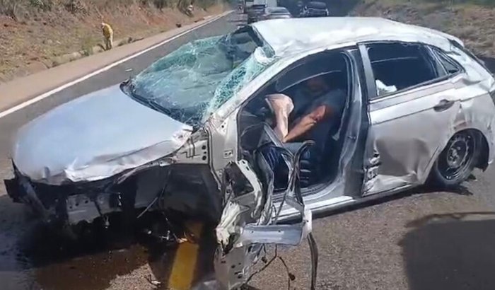Me Ajude pagar os danos causados no veículo e caminhão do meu acidente