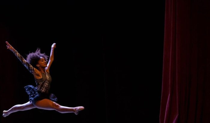 Ajude Rebeka viajar para Argentina, GPAL (competição de ballet)