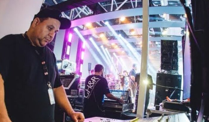 “Depois de 28 anos vivendo da música, quero montar meu kit profissional de trabalho”