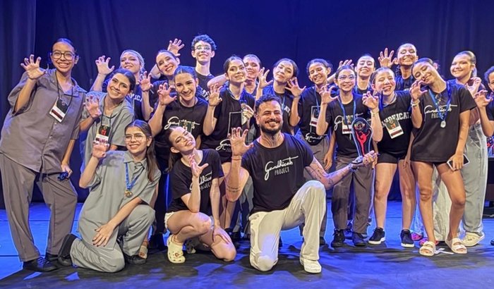Cia Junior Gandhicats em Joinville!