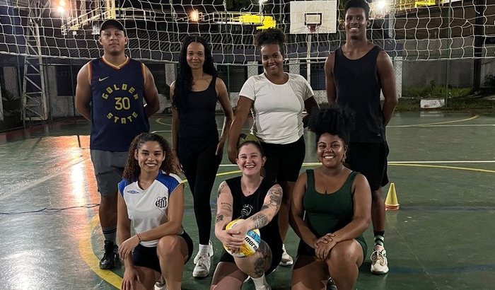 Ajuda para projeto social de vôlei