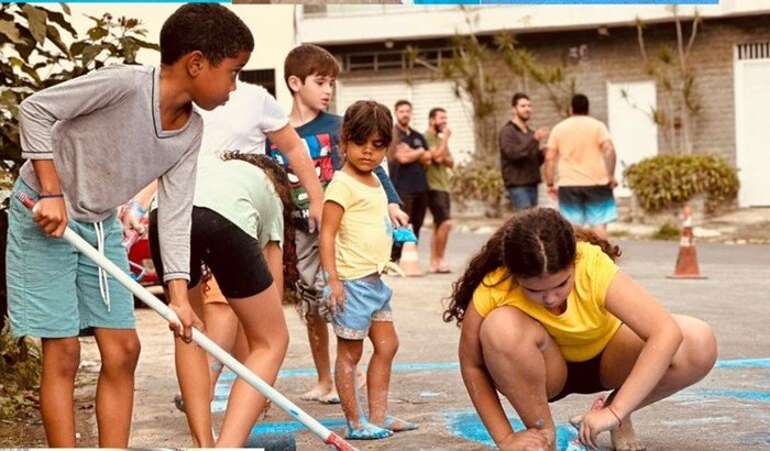 PINTANDO A RUA PARA COPA