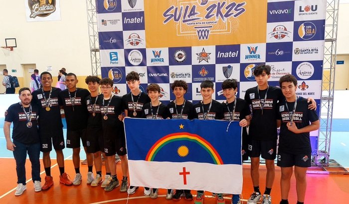 Caleb e Joshua no Sul-americano de Basquete